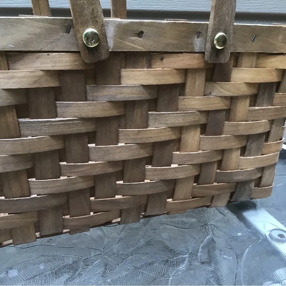 N/A wicker basket